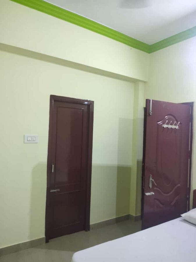 Hotel Ruchi Йеркод Экстерьер фото